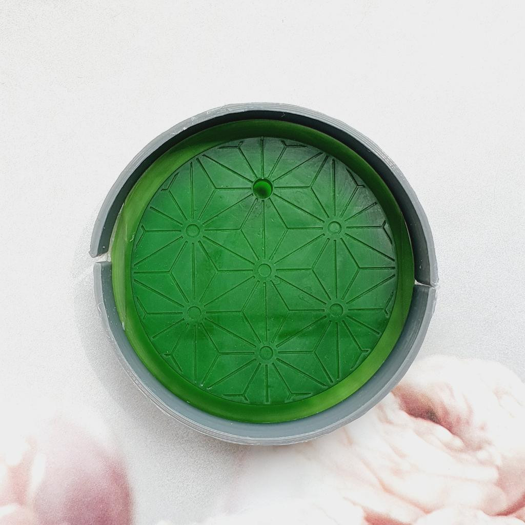 Модель для заливки силиконом Саше Мандала круг с уже готовой основой и разборными опалубками