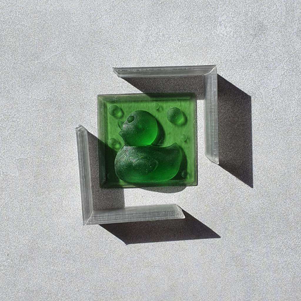 Модель для заливки силиконом "Утенок" с уже готовой основой и раздельными опалубками