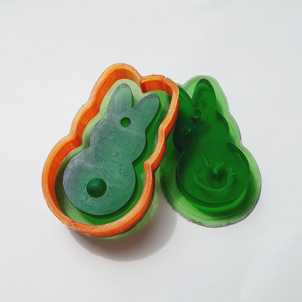 Модель для заливки силиконом Саше Кролик с уже готовой основой и разборными опалубками