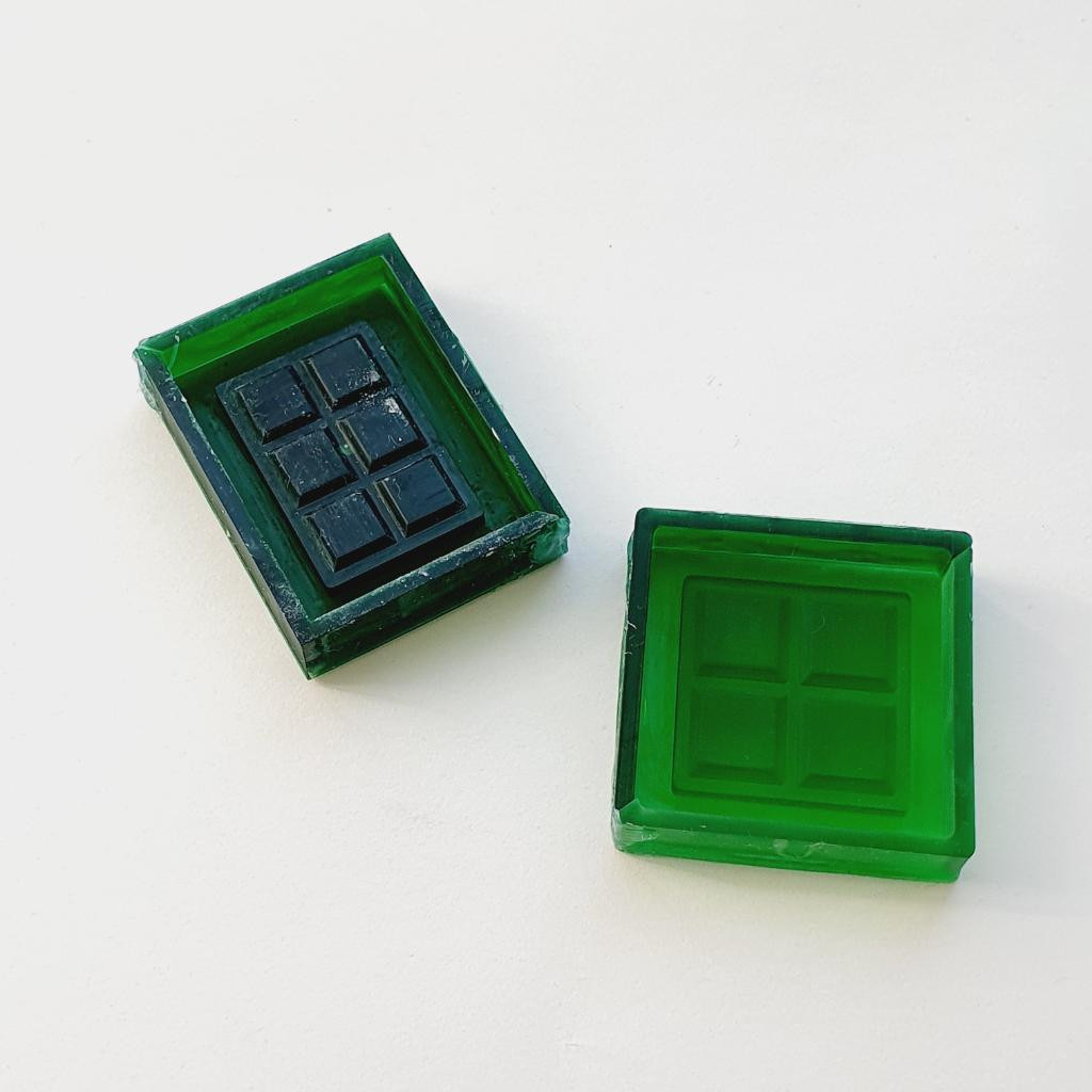 Модель для заливки силиконом Шоколад мини с уже готовой основой и разборными опалубками