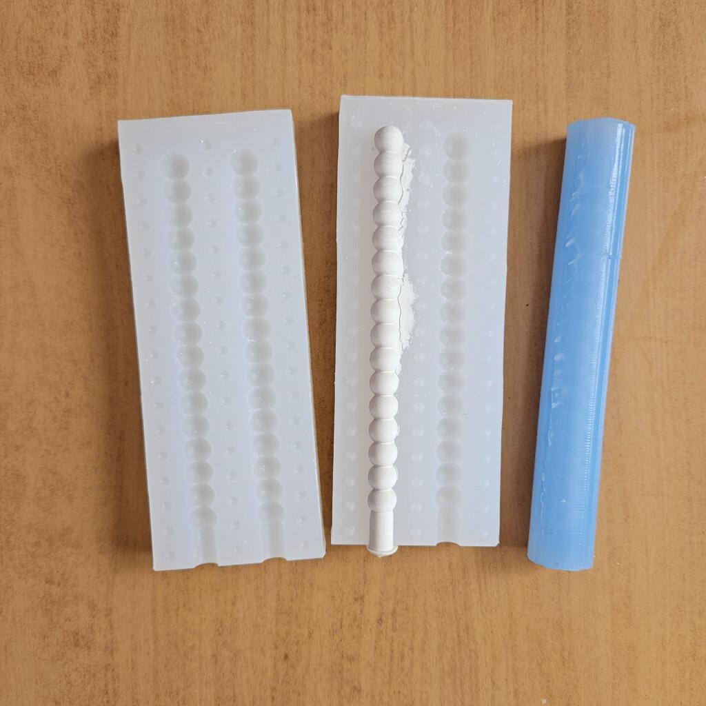 Силиконовая форма бентосвечи палетка Шарики