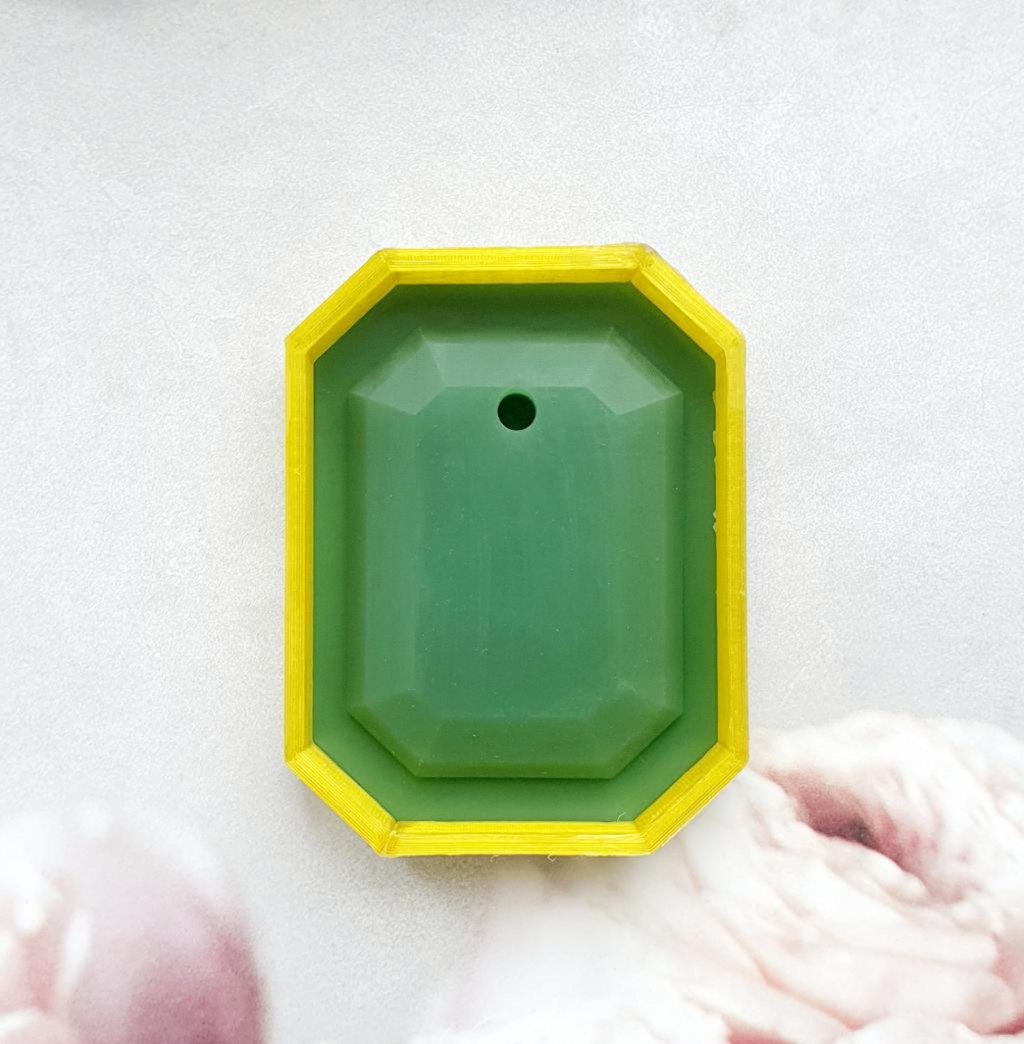 Модель для заливки силиконом Саше Прямоугольный кристалл с уже готовой основой и разборными опалубка