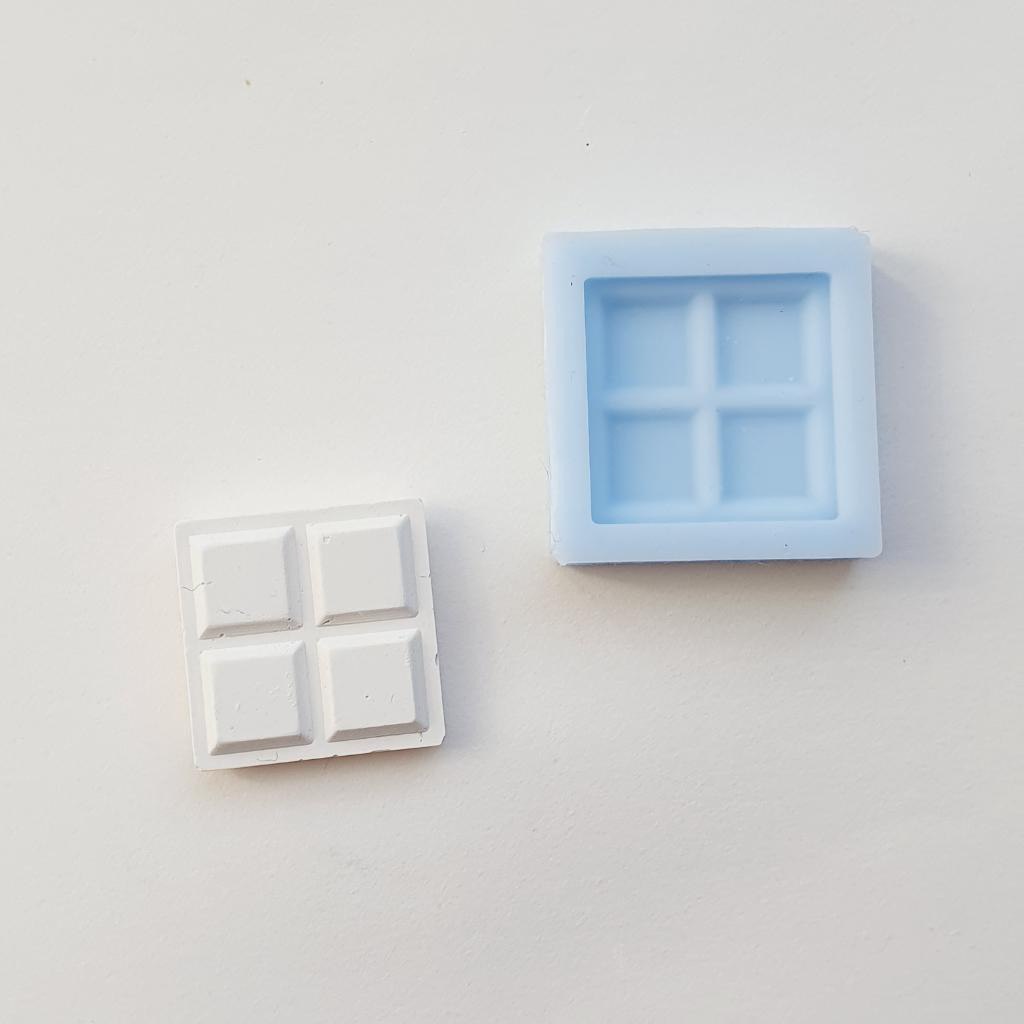 Силиконовая форма Шоколадки мини

Можем изготовить в другом размере.

Срок изготовления: 1-2 дня.