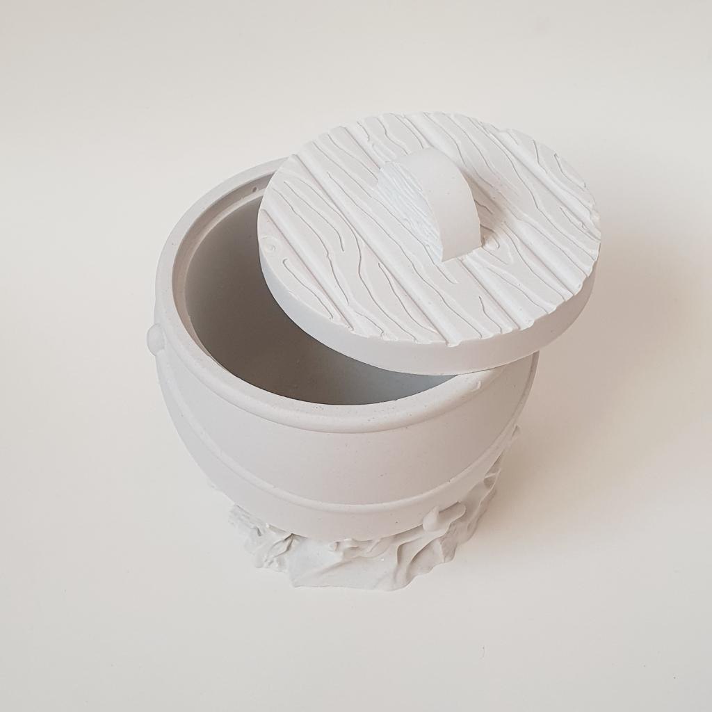 Силиконовая форма 
Котелок на костре

🍀Объем: 151

🍀Размеры:
Диаметр 9 см х 9.5 см
Высота: 6.9 см