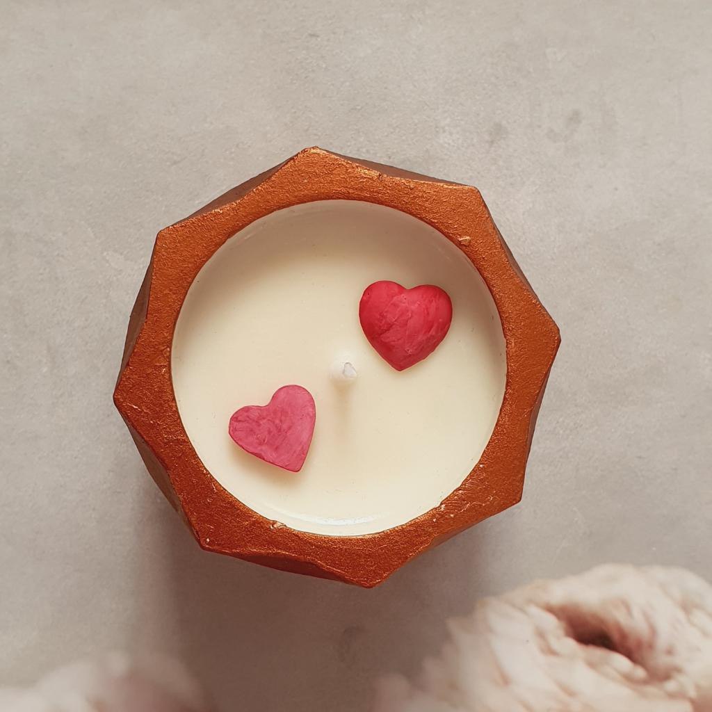 Модель для заливки силиконом Палетка мини: сердечки и губы с уже готовой основой и опалубками

🍀Раз