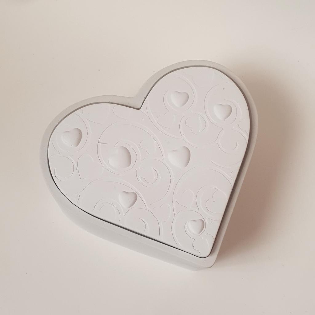 Силиконовая форма  Стакан Сердце 3 отсека с крышкой