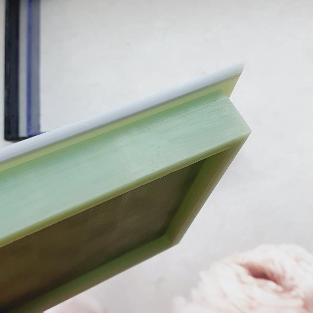 Нарисовали и напечатали модель для заливки силиконом поднос "Квадрат" размером 9.2 см х 9.2 см